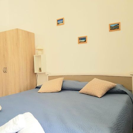 Casa Di Giu Bed & Breakfast Porto Torres Exterior photo